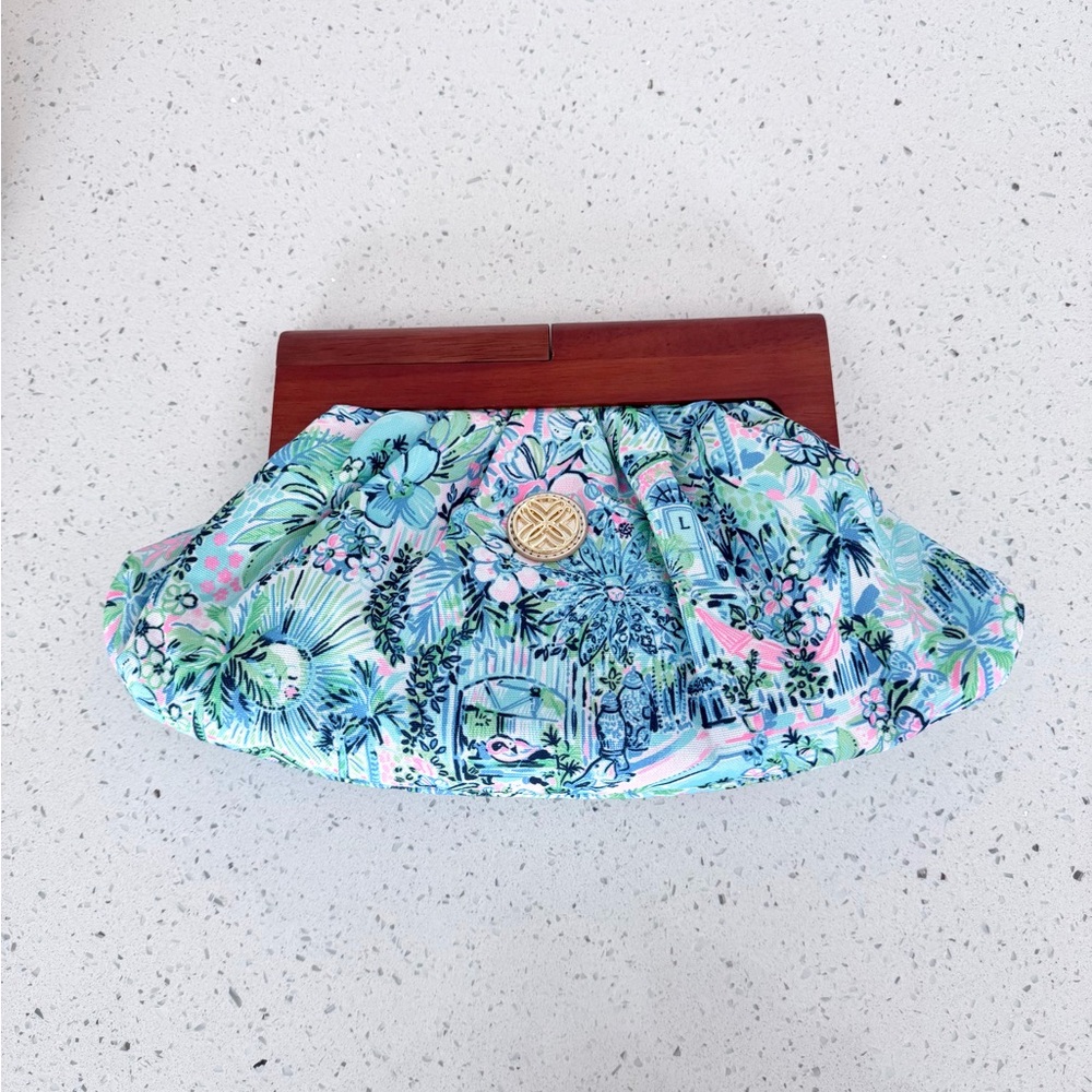 Lilly Pulitzer EUC 2025 Annual Gift Lilly’s House Clutch